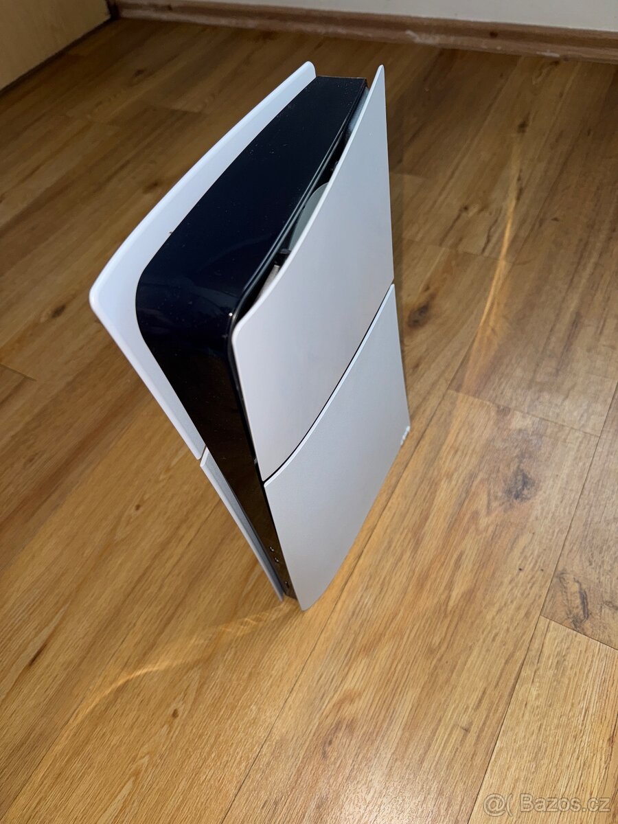 PS5 Slim Digital edition 1TB +2 ovladače