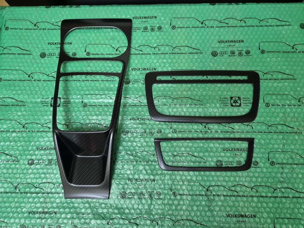 dekor středového panelu design carbon Seat Ibiza (5P, 3P, ST
