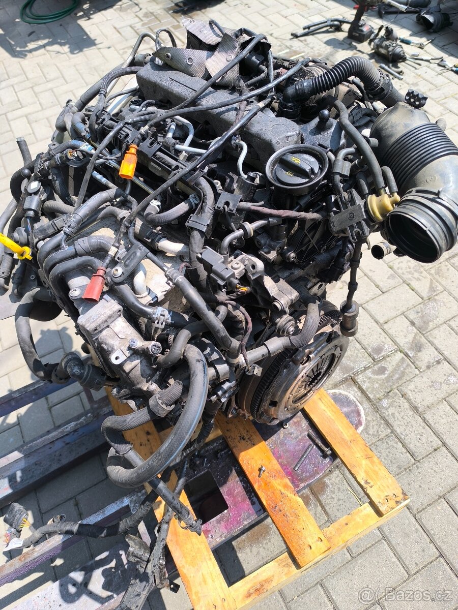 Prodám motor CLHB