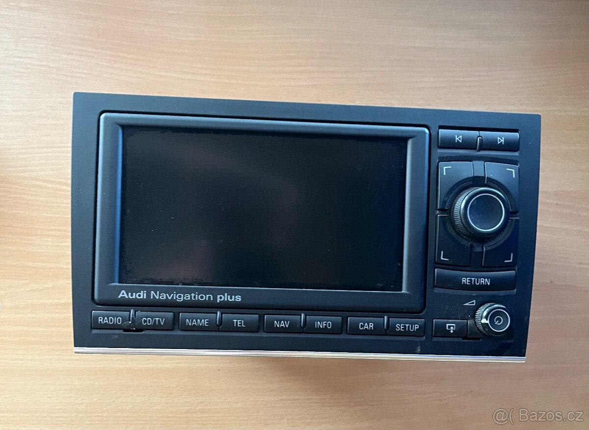 Středový panel 2din rádio, climatronic a rám (A4 b6)