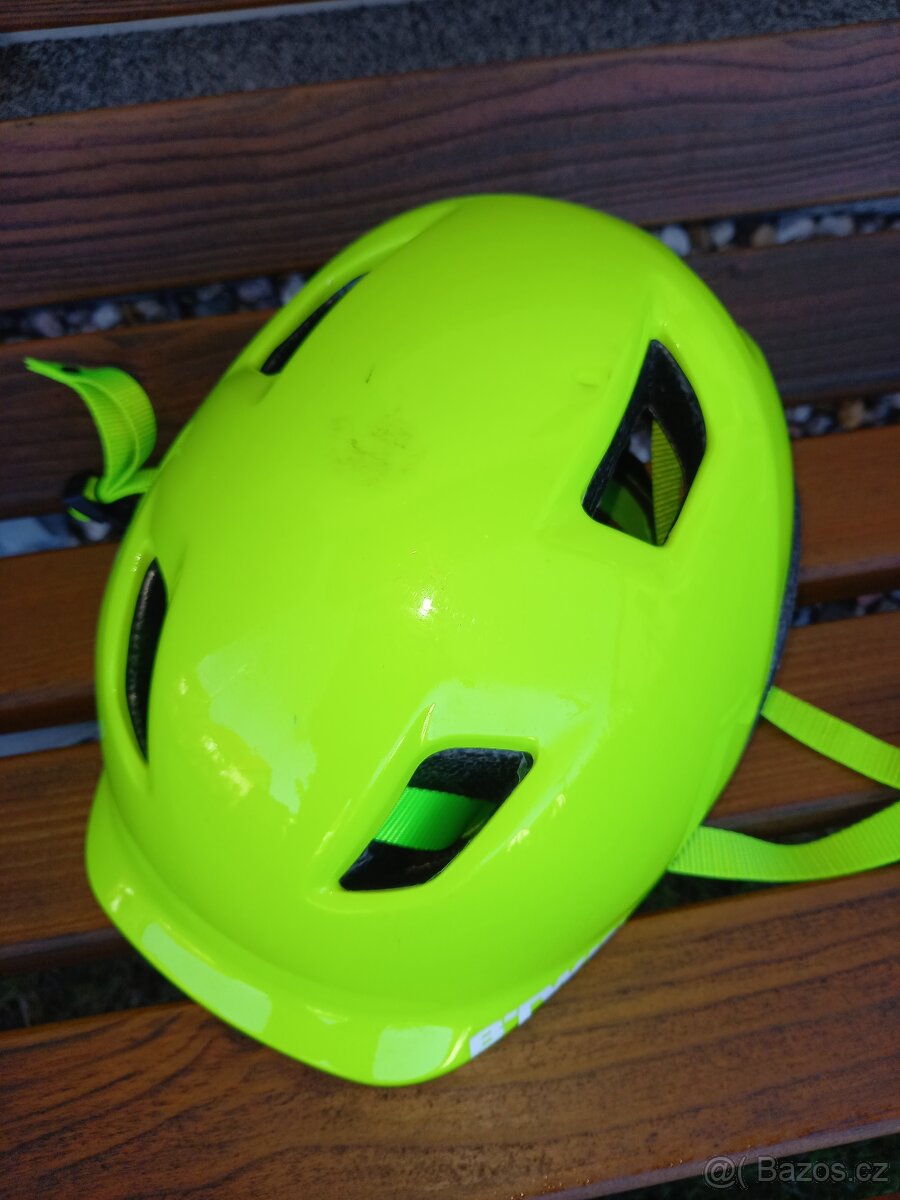 BTWIN Dětská cyklistická helma 500