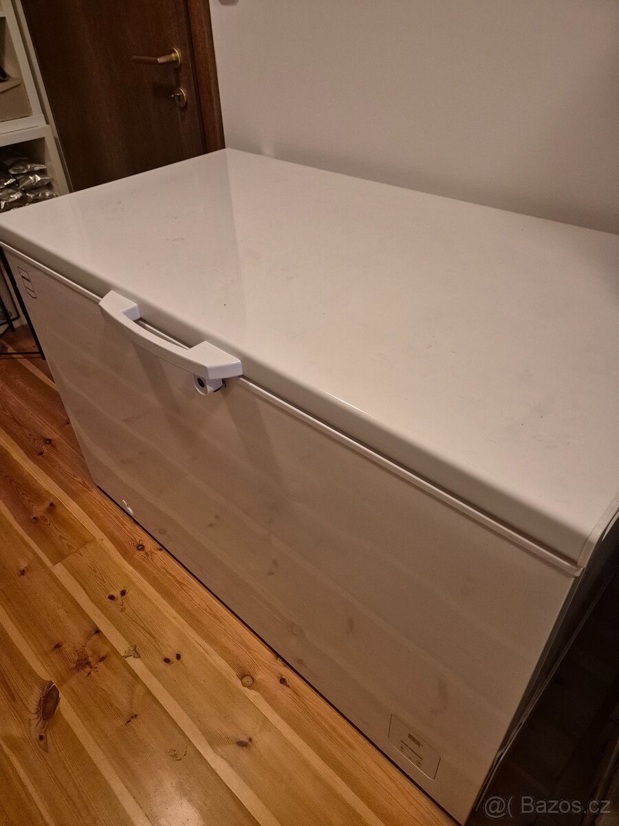 Prodám mrazící truhlu METRO PROFESSIONAL