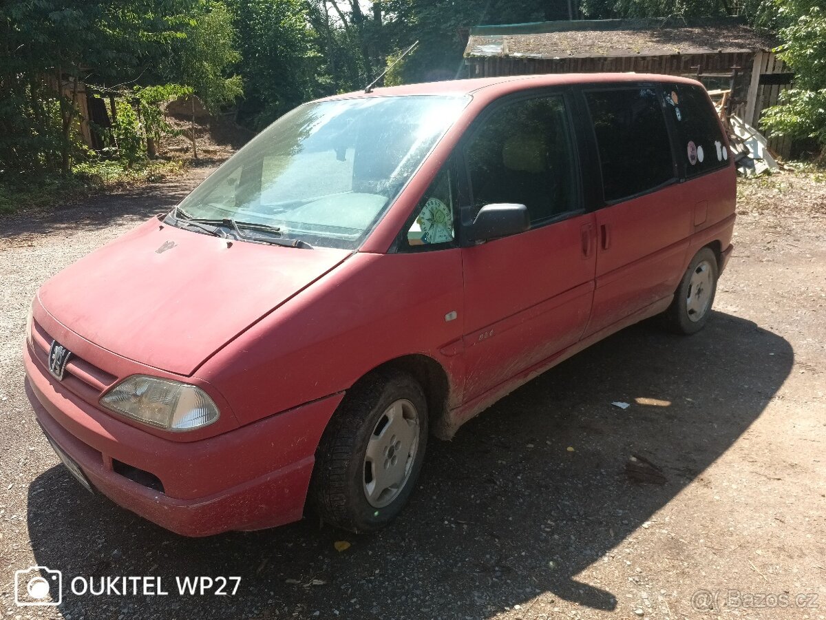 Peugeot 806