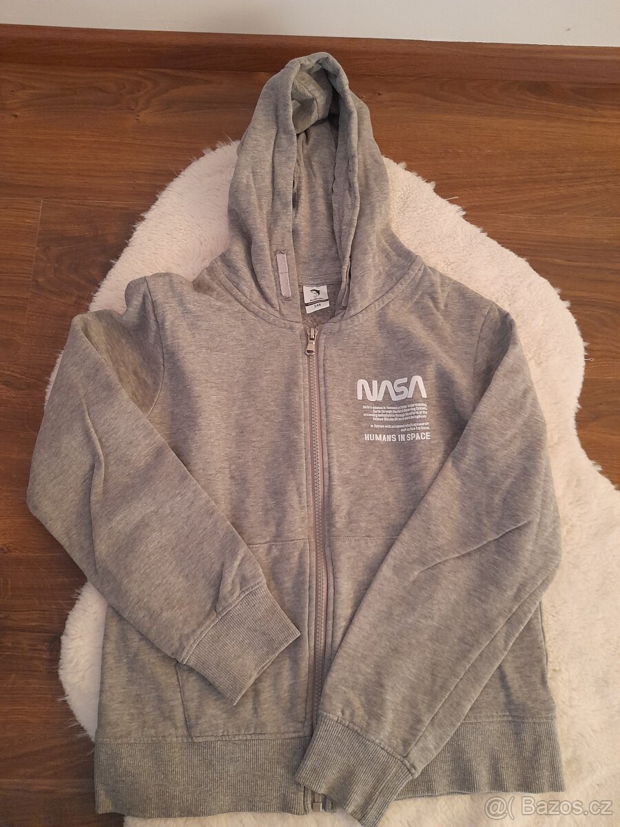 Mikina NASA
