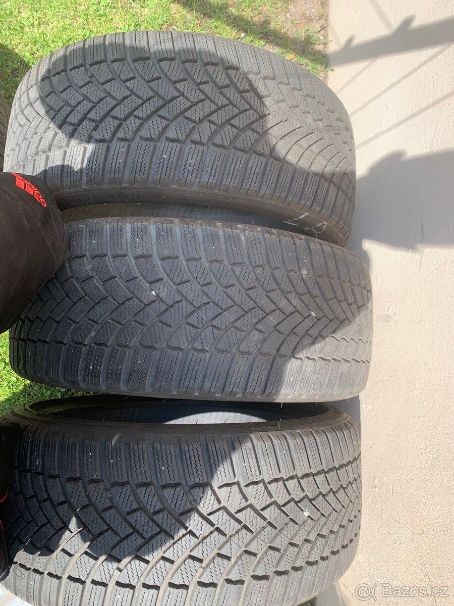 225/40/18 Bridgestone 3ka