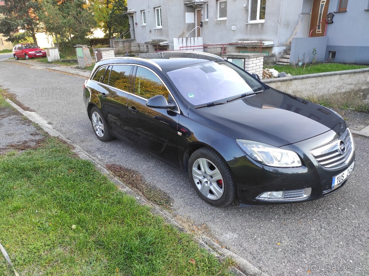 Opel Insignia Sports tourer 2.0cdti 96kw 2012