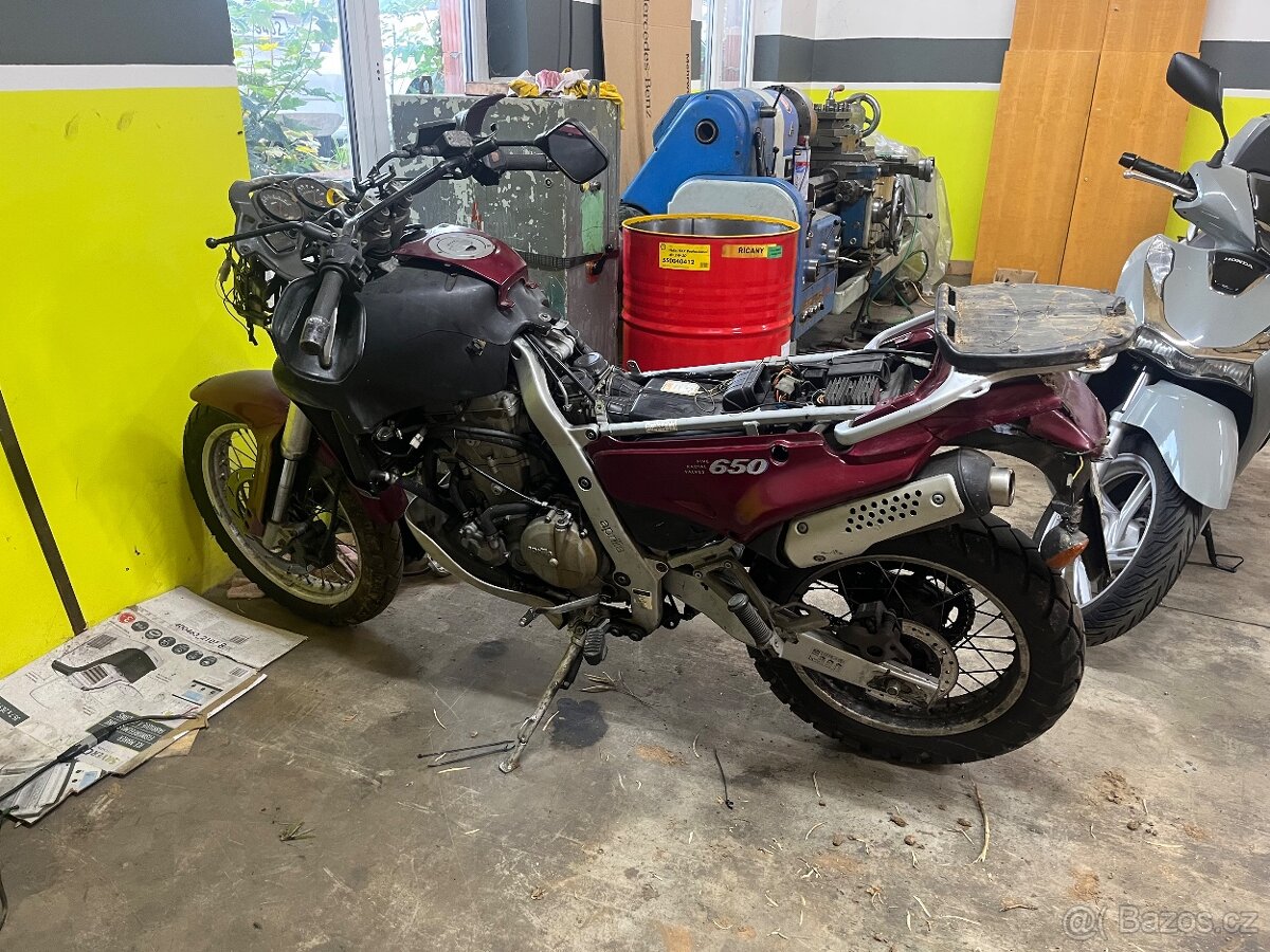 Aprilia pegaso 650