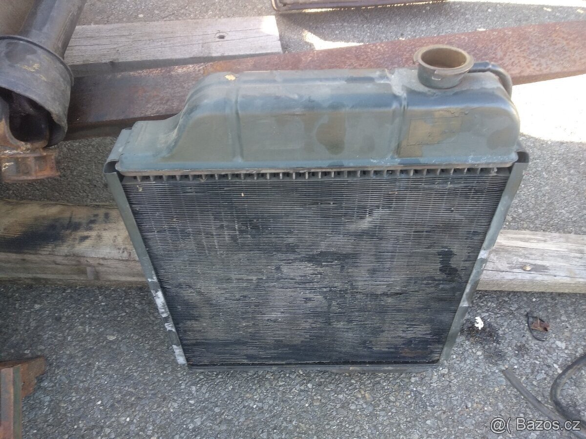 Chladič Zetor 5211-7745....
