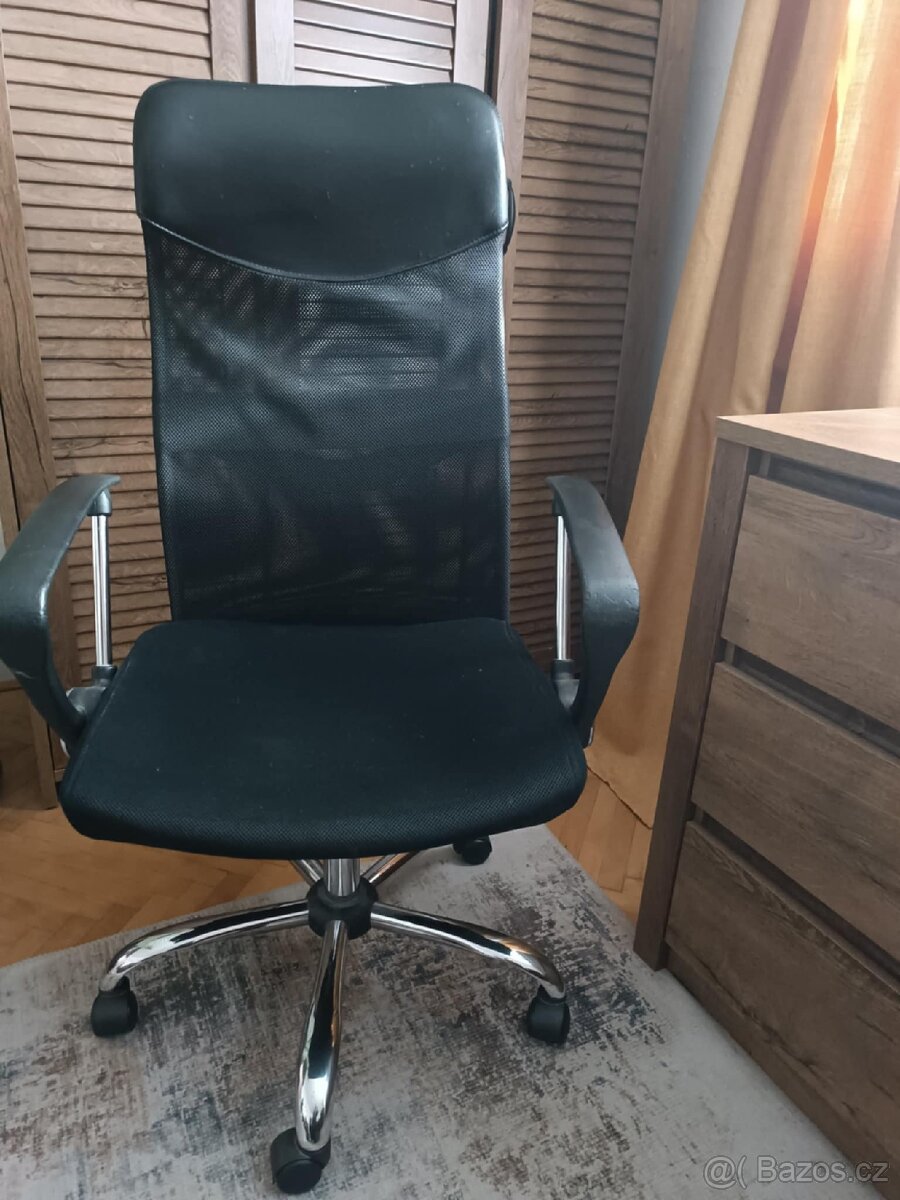 Kancelářská židle