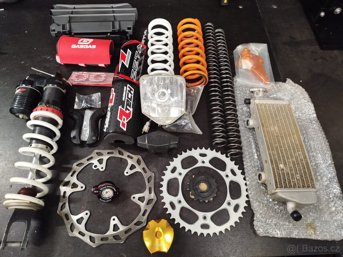 Úklid garáže, věci pro KTM / HQ / GAS