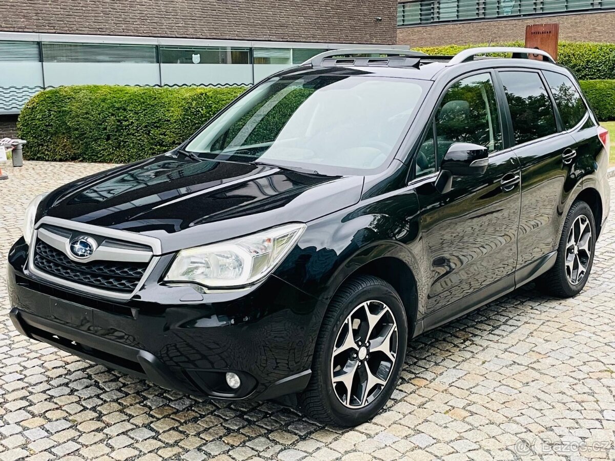 Subaru Forester 2.0i 4x4 AUTOMAT 1.MAJITEL TAŽNÉ SERVISKA
