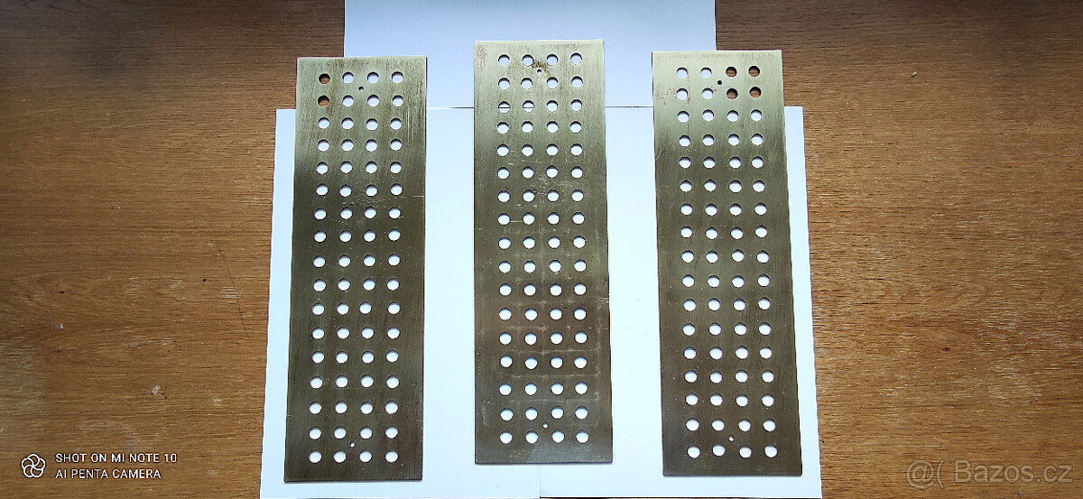 Mosazné větrací kryty