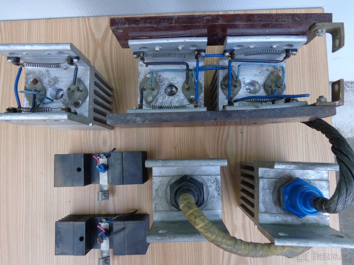 Výkonové diody a tyristory