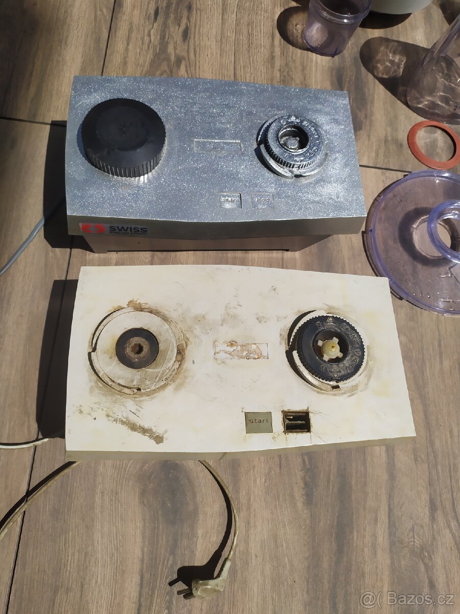 Kuchyňský retro robot