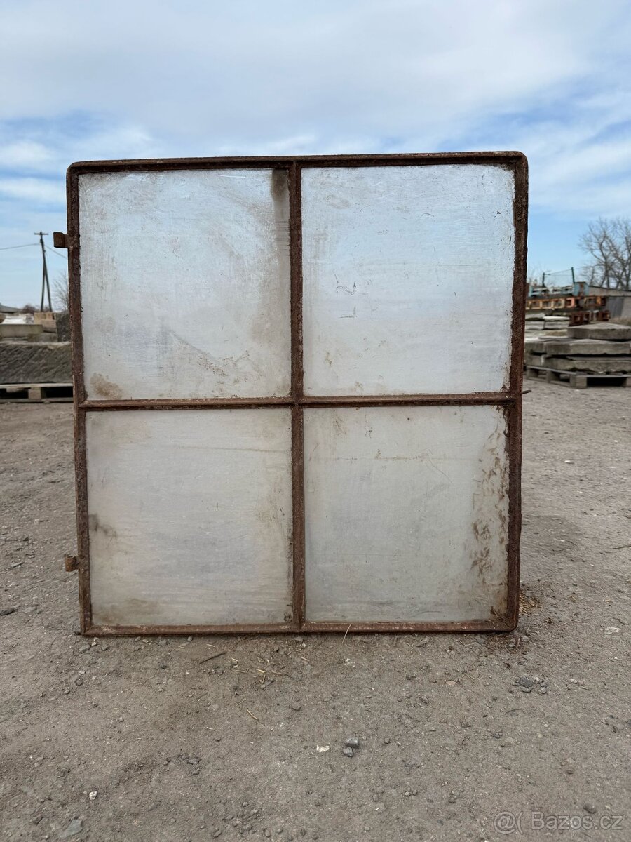 Tovární okno 46