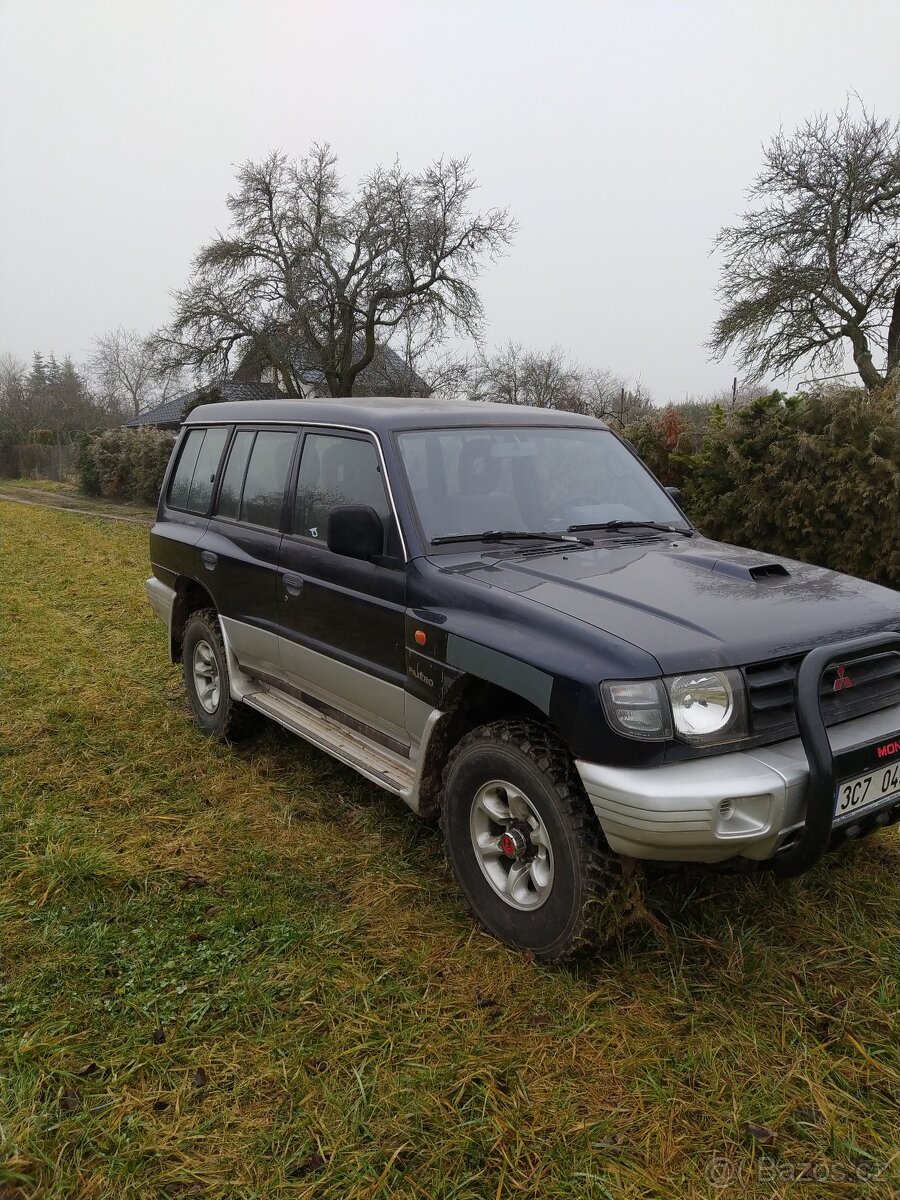 Mitsubishi Pajero 2 2.5TD Superselect tažné 3.3T