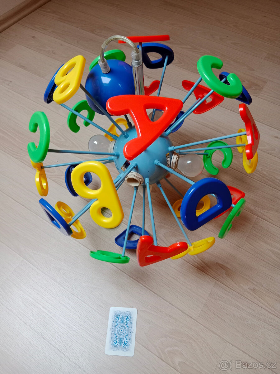 Lustr s písmeny do dětského pokoje průměr stínidla 44 cm