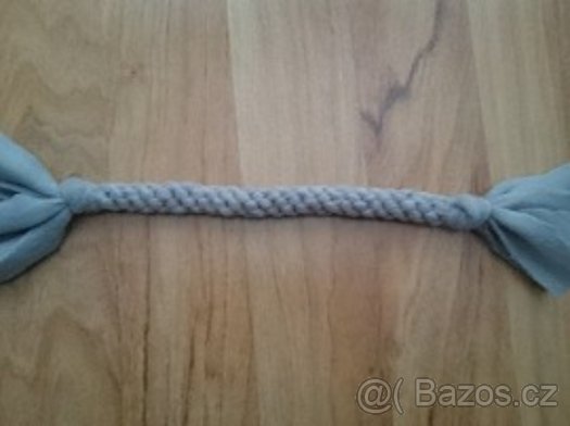 Velká hračka pro psa