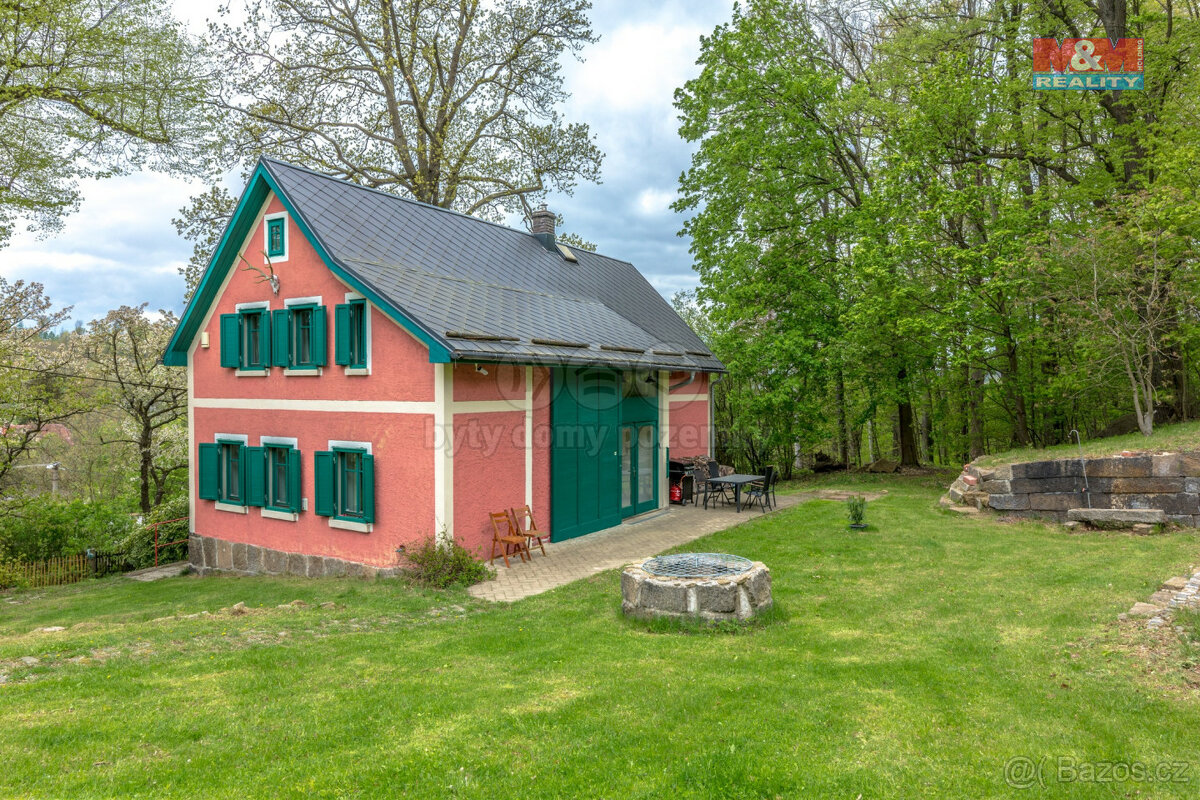 Prodej rodinného domu, 120 m², Mikulášovice