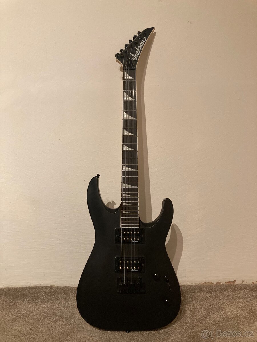 Prodávám kytaru Jackson JS22 Dinky Arch Top AH Satin Black