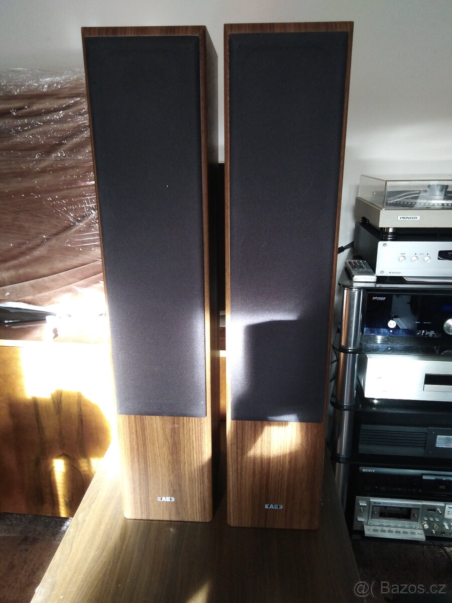 Acoustic Energy Neo Three