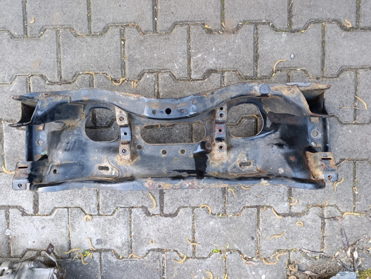 Subaru Impreza GC8 turbo - přední nápravnice
