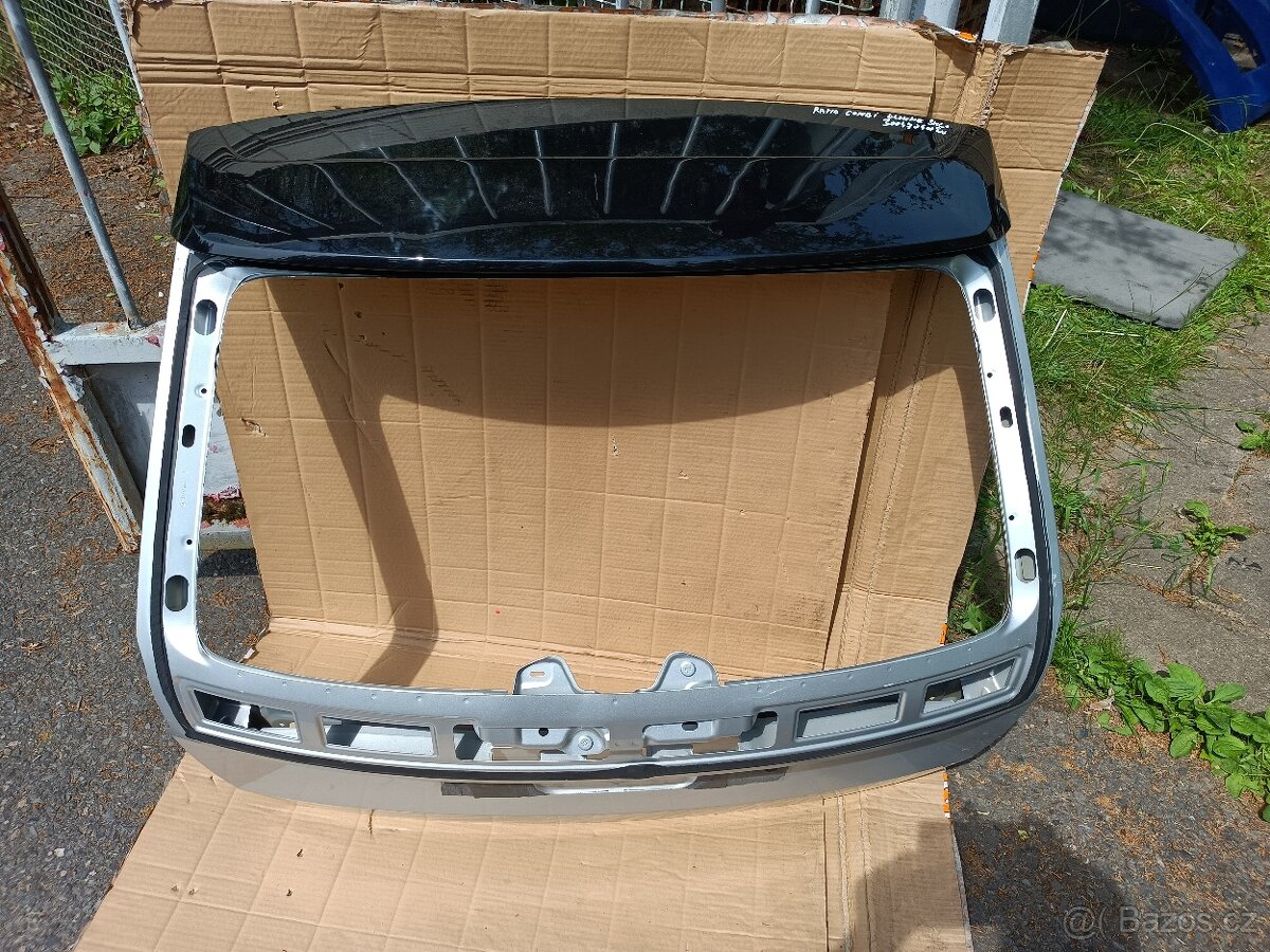 Skoda Rapid - páté dveře, viko kufru