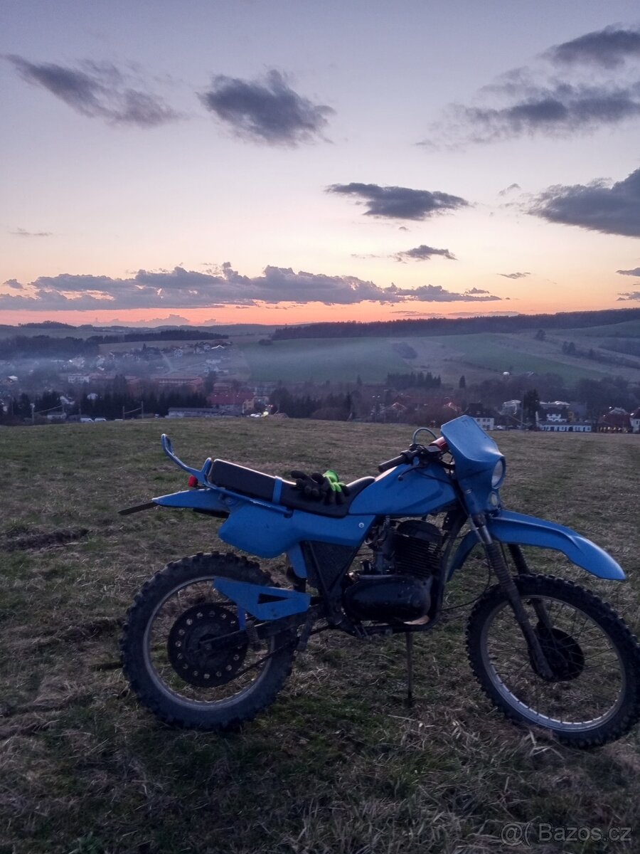 Domaděl z ČZ175