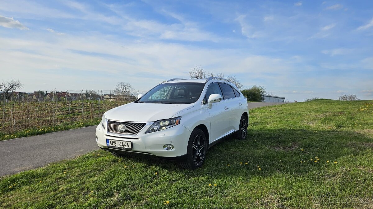 Lexus RX 450h r2011 246tis km, 3,4l 183kw STK,tažne