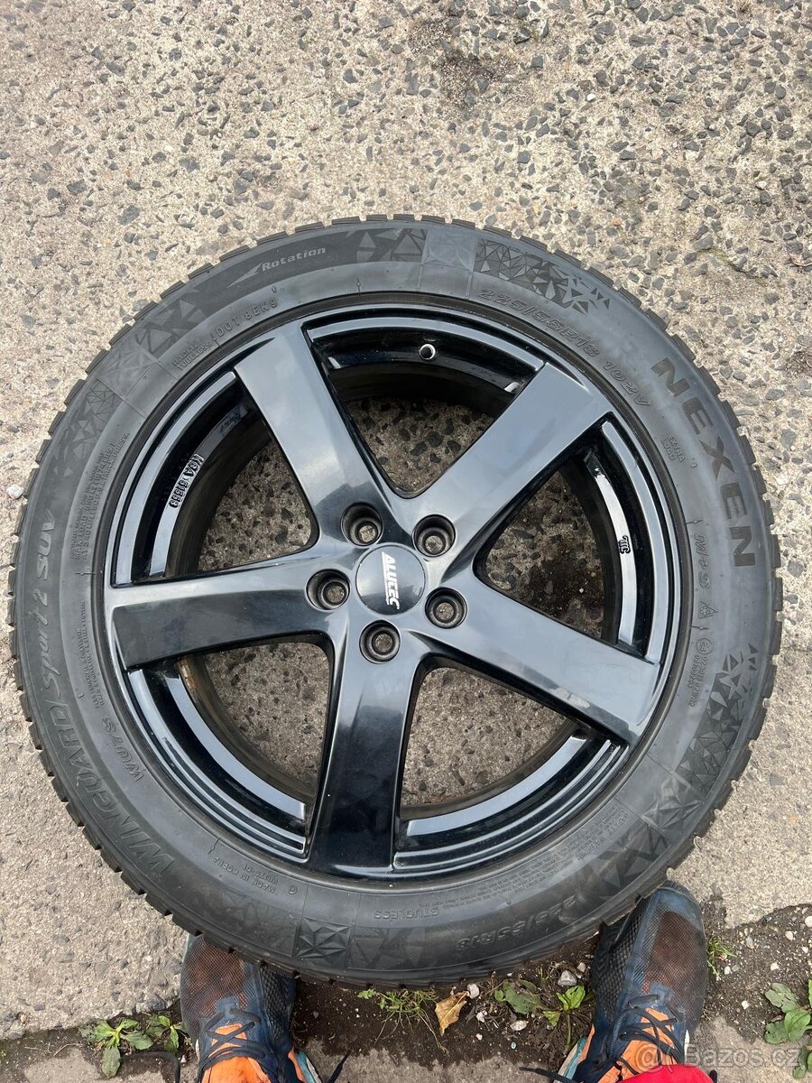 Nexen225 /55 R18 98H 7.5jx18 ET 39