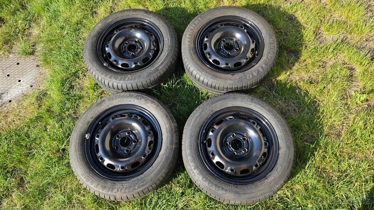 Škoda Fabia letní pneumatiky 185/60 R14 disky 6Jx14 5x100