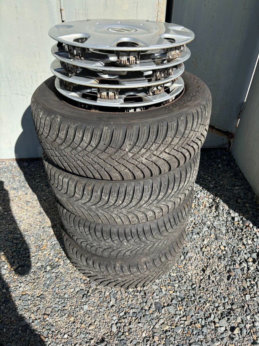 Kola na VW EOS r16 zimní pneu 205/55/16