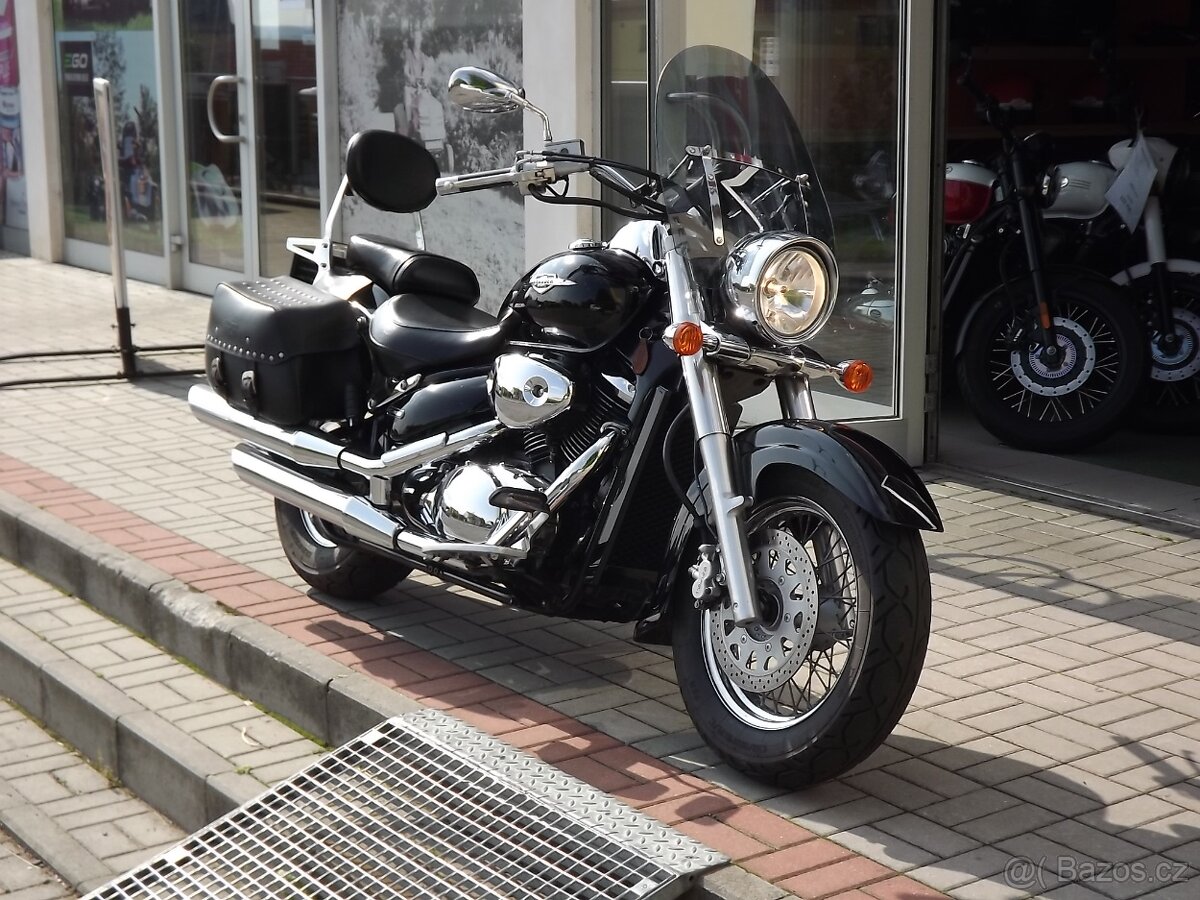 Suzuki C800 Intruder