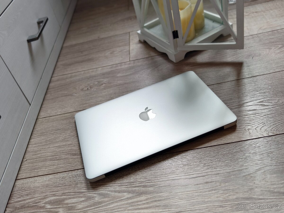 Apple Macbook Air 2015 - STAV NOVÉHO