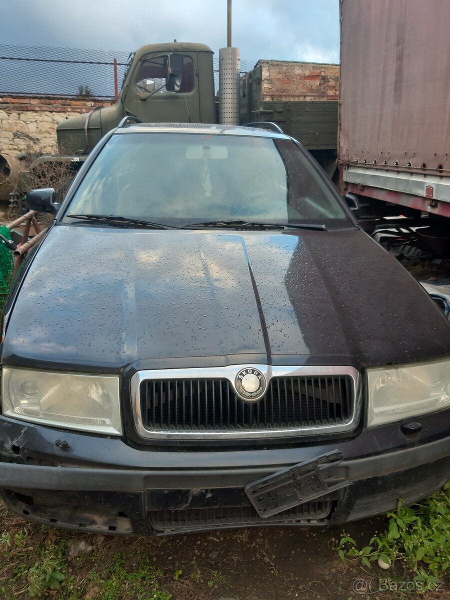 Škoda Octavia na nahradni díly motor ATD