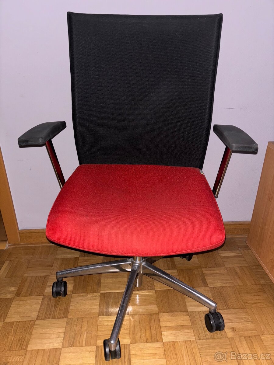 kancelářská židle