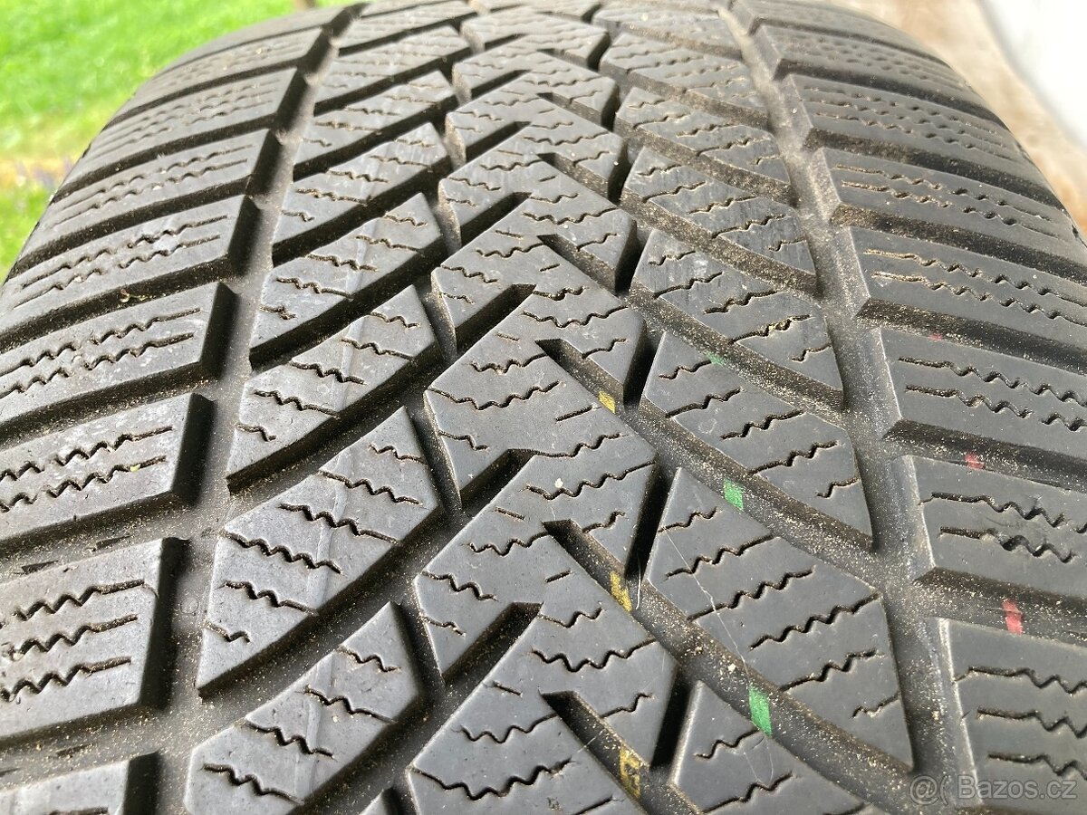 1x zimní penu Semperit Speed-Grip3 235/45 R18 98V XL M+S
