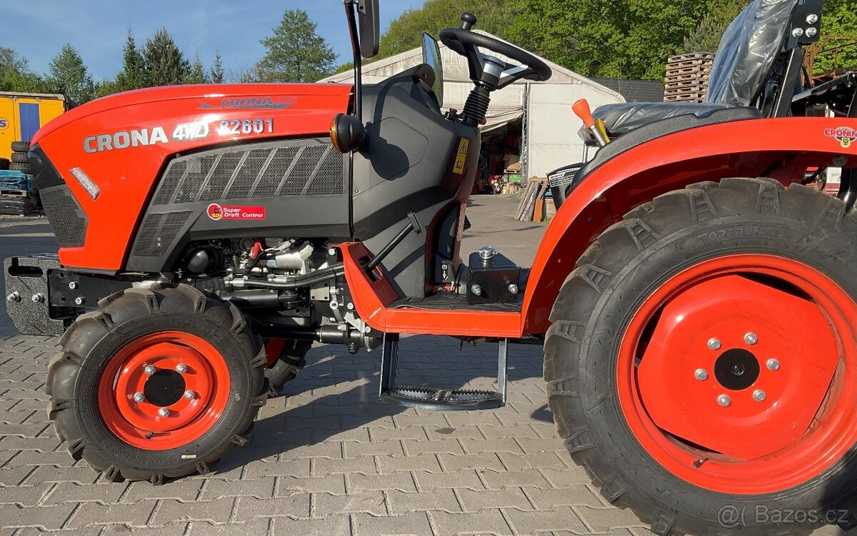 Traktor crona 2601, malotraktor 4x4
