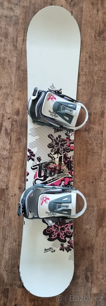 Dívčí snowboard Gravity Thunder 138