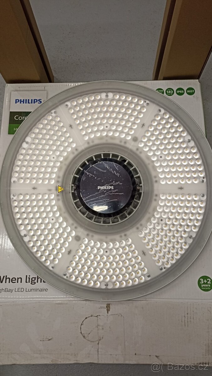 LED světlo do dílny, světlo do garáže, světlo do haly