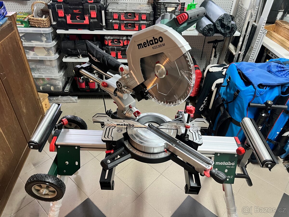 Pokosová pila Metabo KGS 305 M