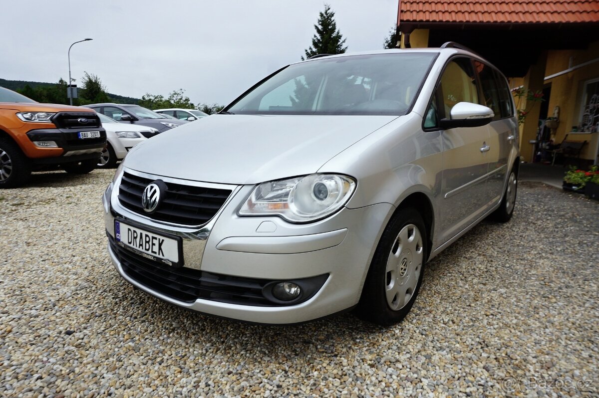 VOLKSWAGEN TOURAN 1,9 TDI TREND 2010
