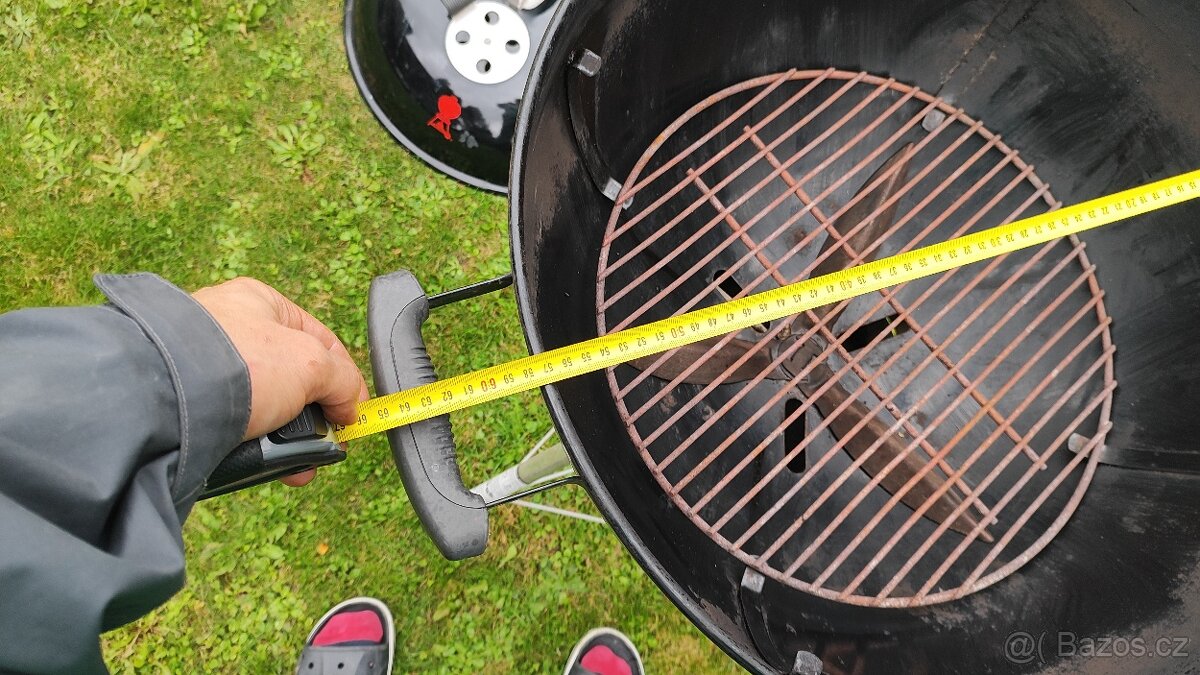 Gril na uhlí Weber 58cm