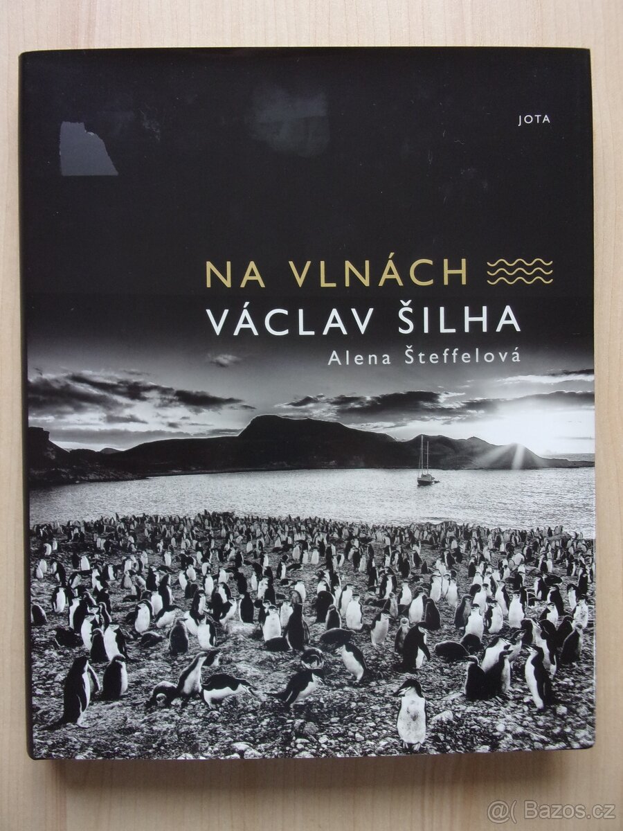 V. Šilha, A. Šteffelová - NA VLNÁCH - FOTOKNIHA