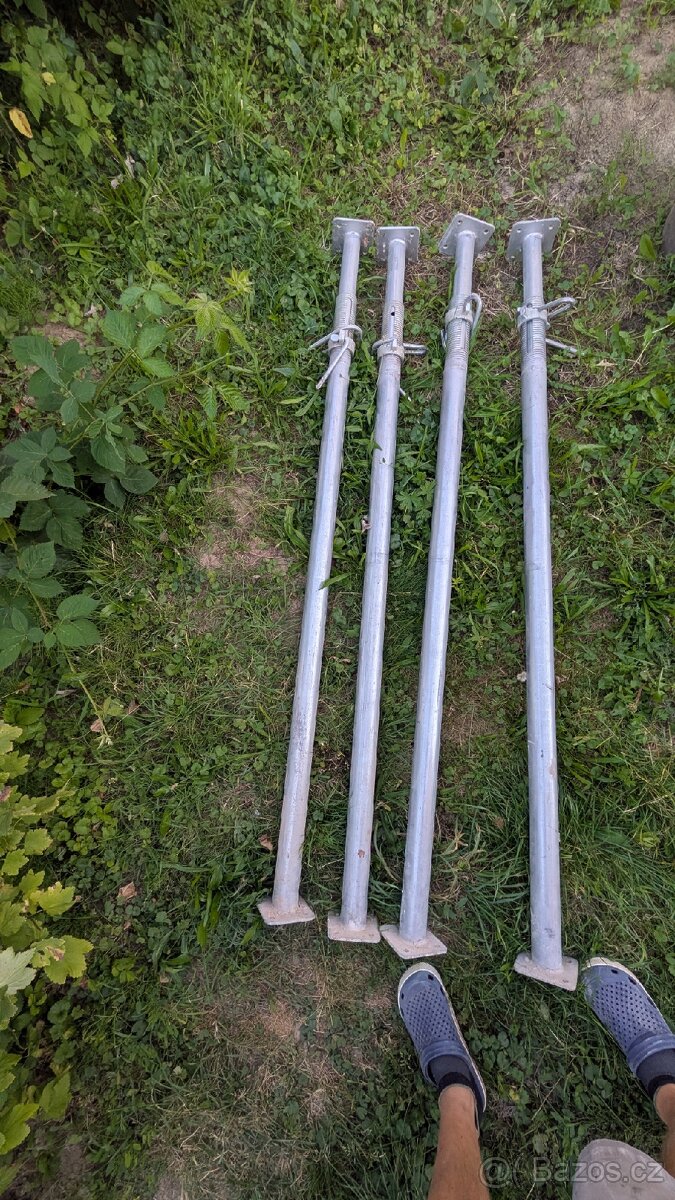 4ks stavební stojky 1.8 - 3.2 m