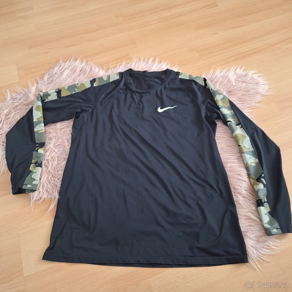 Nike L