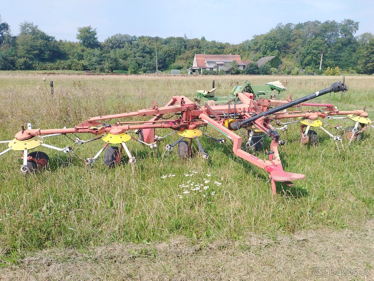 Obraceč píce Pottinger EuroHit 80 AZ