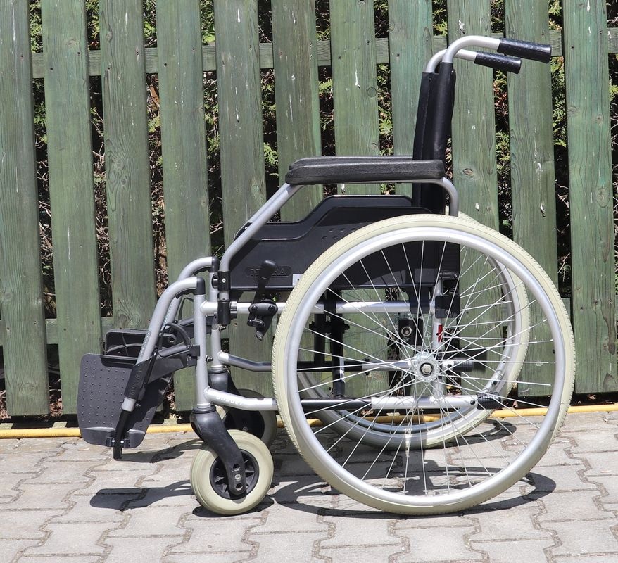 029-Mechanický invalidní vozík Meyra.