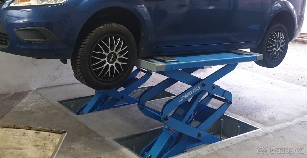 Nůžkový zvedák do podlahy, nosnost 3,5TUNY