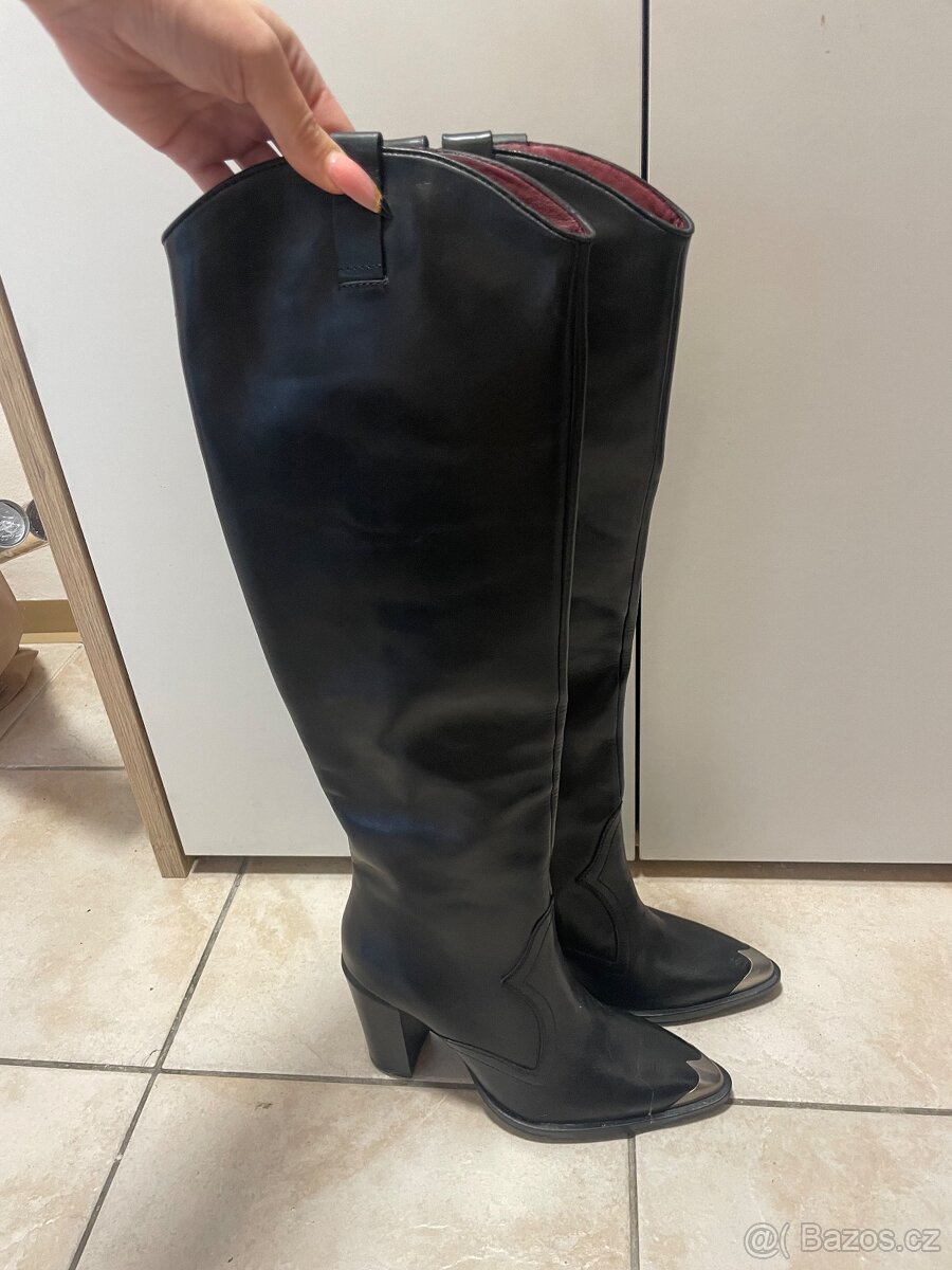 Prodám dámské kozačky Bronx úplně nové